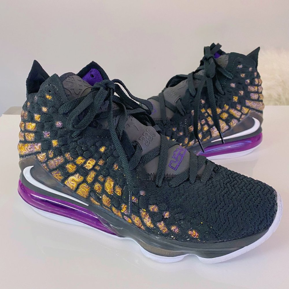 Lebron 17 Lakers, size 10.5, almost brand new